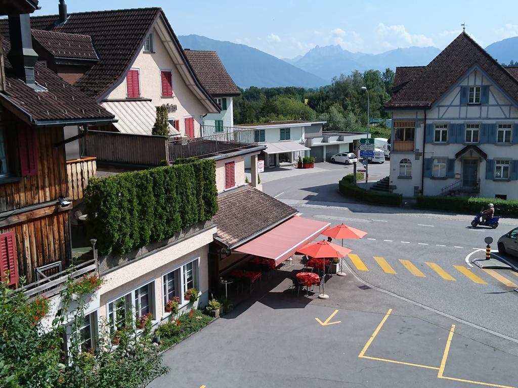 Hotel Gasthaus Zum Ochsen Neuhaus Exterior foto